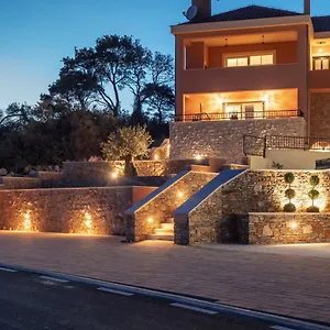 https://lovro-luxury-apartment-with-terrace-sea-view.hotelinzadar.com