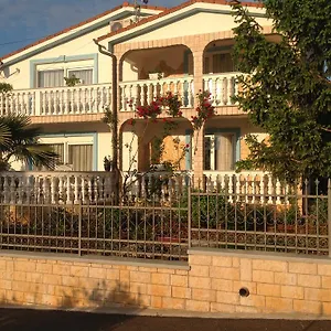 https://apartment-kristina-porec.in-istria.net